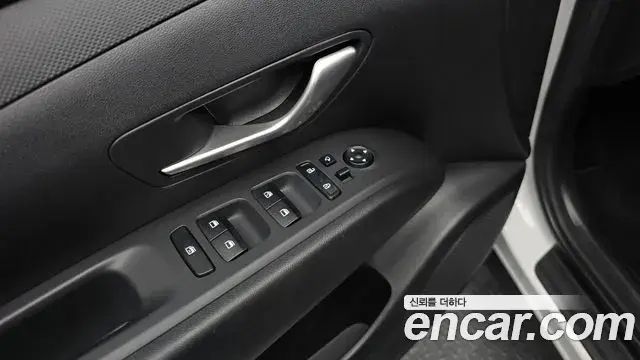 Hyundai Tucson Hybrid 2022 — ფოტო 8/20
