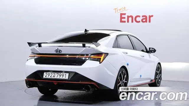 Hyundai The New Avante Hybrid 2023 — ფოტო 5/20