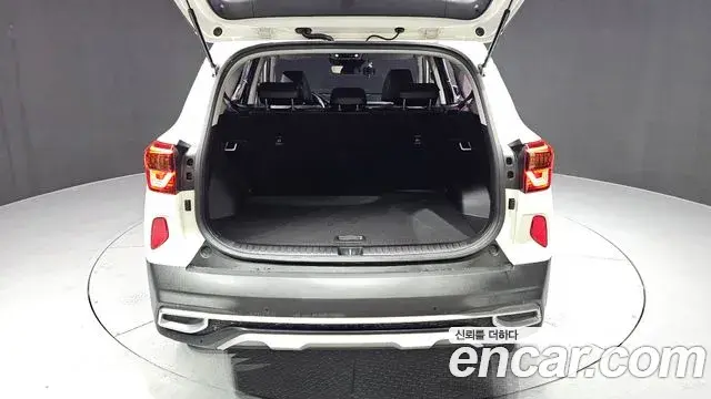 Kia Seltos 2019 — Photo 18/20