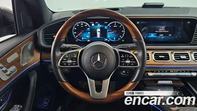 Mercedes-Benz GLS-Class 2021 — Фото 13/20