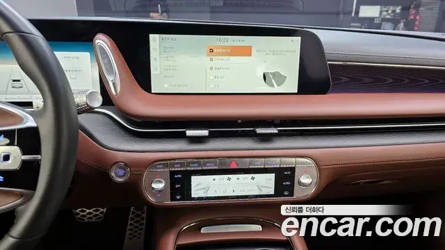 Genesis G90 2022 — ფოტო 2/20