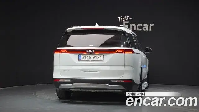 Kia Carnival 2023 — Photo 10/20