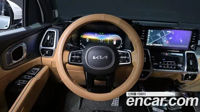 Kia Sorento 2022 — ფოტო 16/20