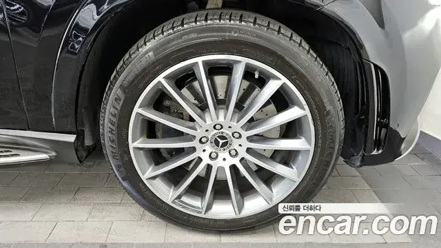 Mercedes-Benz GLE-Class 2023 — Фото 5/20