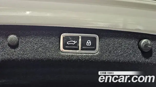 Hyundai Grandeur Hybrid 2024 — Photo 14/20