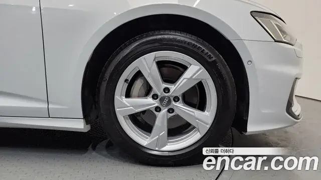Audi A6 2021 — Photo 17/20