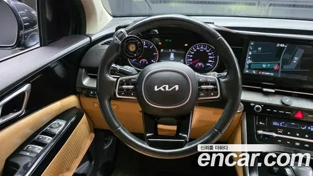 Kia Carnival 2021 — ფოტო 4/20