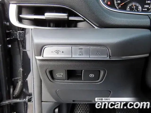 Genesis GV80 2021 — Photo 6/20