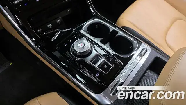 Kia Carnival 2020 — Photo 9/20