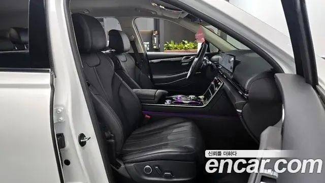 Genesis GV80 2023 — ფოტო 17/20