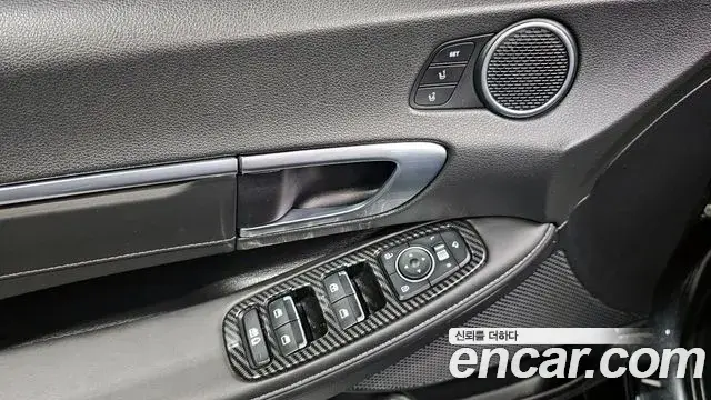 Hyundai Sonata Hybrid 2021 — ფოტო 17/20