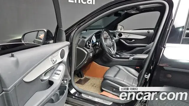 Mercedes-Benz GLC-Class 2020 — ფოტო 1/20