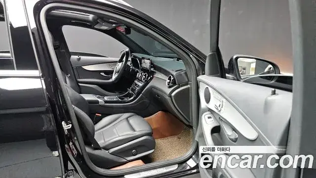 Mercedes-Benz GLC-Class 2020 — ფოტო 7/20