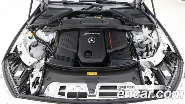 Mercedes-Benz E-Class 2025 — ფოტო 12/20