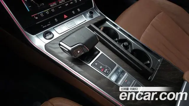 Audi A6 2021 — ფოტო 15/20