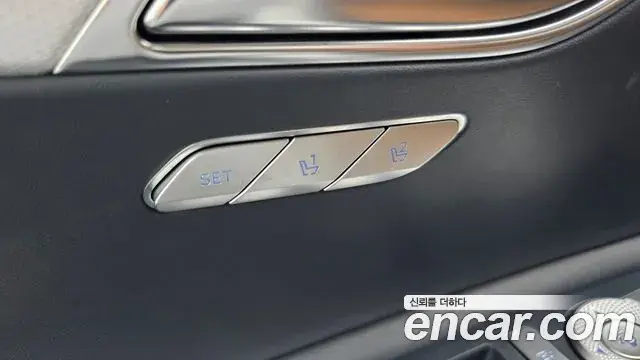 Genesis GV80 2020 — Photo 15/21