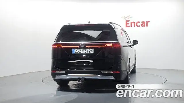 Kia Carnival 2020 — Фото 4/20