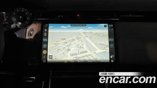 Land Rover Range Rover Velar 2025 — Photo 4/20