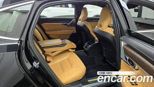Volvo S90 2020 — Photo 19/20