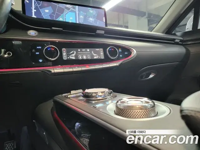 Genesis GV70 2022 — Şəkil 13/20