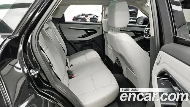 Land Rover Range Rover Evoque 2021 — Şəkil 19/20