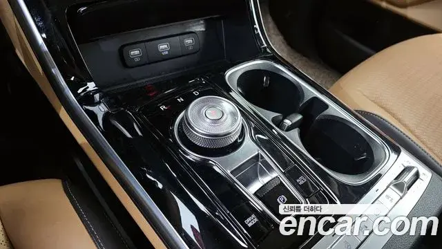 Kia Carnival 2021 — Фото 9/20