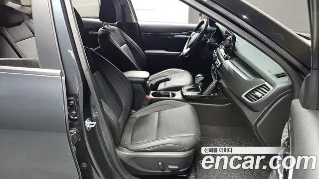 Kia Seltos 2022 — Şəkil 15/20