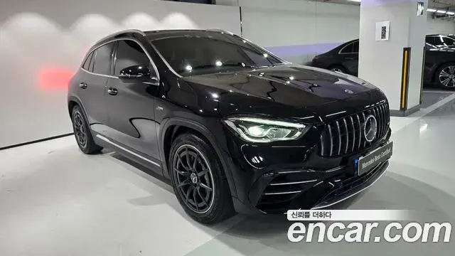 Mercedes-Benz GLA-Class 2023 — Фото 1/20