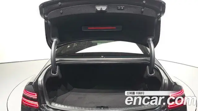 Genesis G80 2022 — Şəkil 20/20