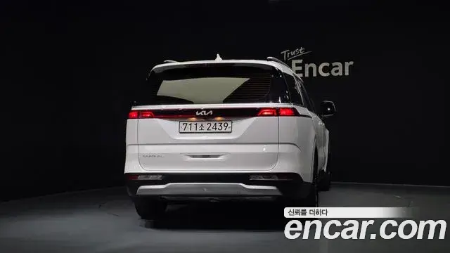 Kia Carnival 2022 — Фото 4/20