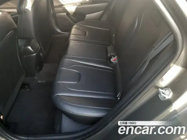 Hyundai The New Avante Hybrid 2022 — Şəkil 15/20