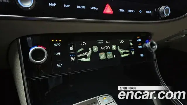 Genesis GV70 2026 — ფოტო 17/20