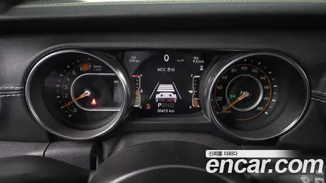 Jeep Wrangler 2021 — ფოტო 9/20
