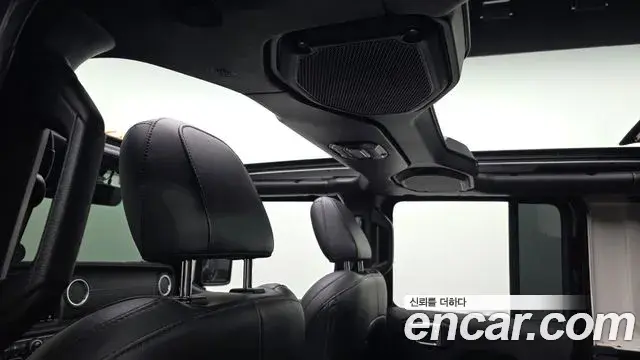 Jeep Wrangler 2021 — ფოტო 1/20
