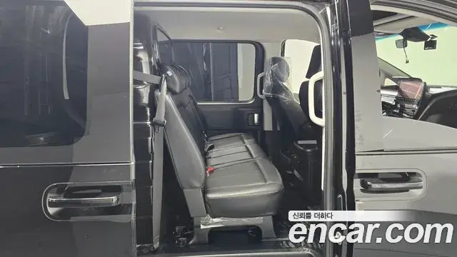 Hyundai Staria 2023 — Şəkil 12/20