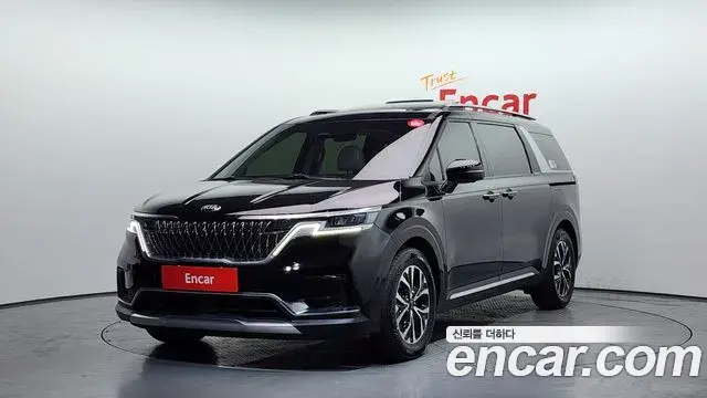 Kia Carnival 2021 — Фото 1/20