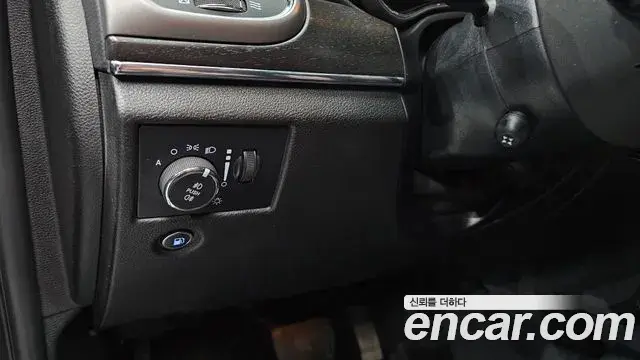 Jeep Grand Cherokee 2018 — Şəkil 15/20