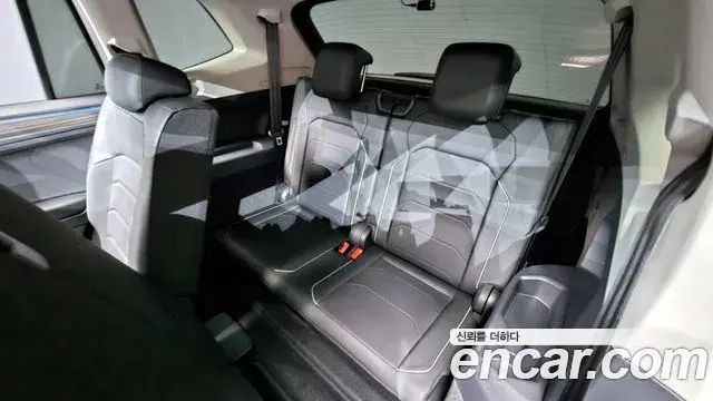 Volkswagen Tiguan Allspace 2022 — Şəkil 30/40