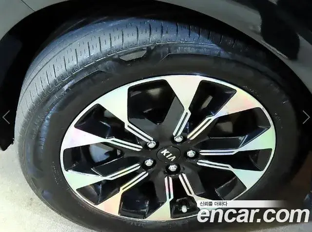Kia Carnival 2021 — Photo 20/20