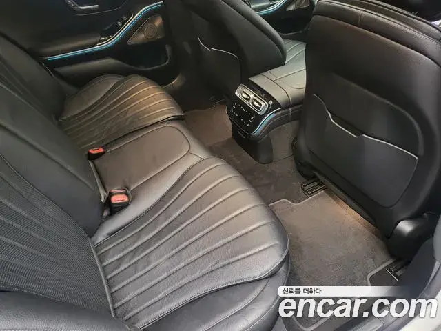 Mercedes-Benz S-Class 2021 — Photo 17/19