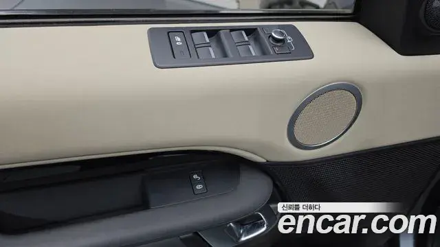 Land Rover Discovery 5 2019 — ფოტო 20/30