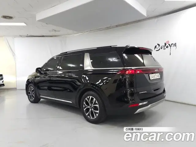 Kia Carnival 2022 — Photo 10/20