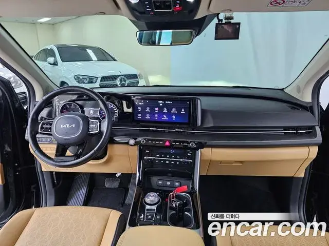 Kia Carnival 2022 — Photo 8/20
