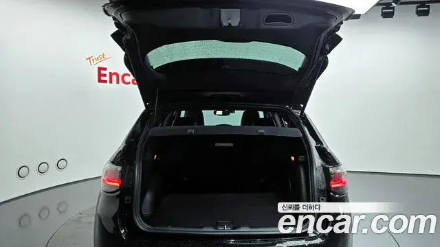 Jeep Compass 2022 — Şəkil 26/30