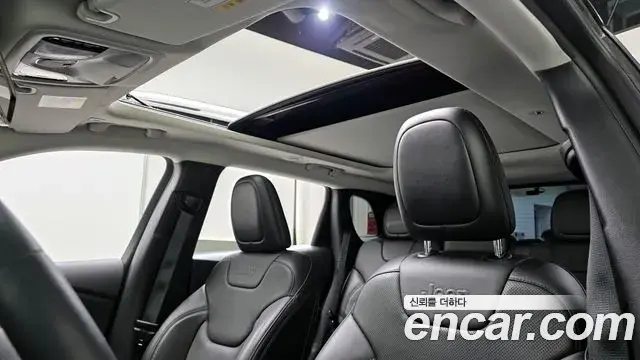Jeep Cherokee 2019 — Şəkil 26/30
