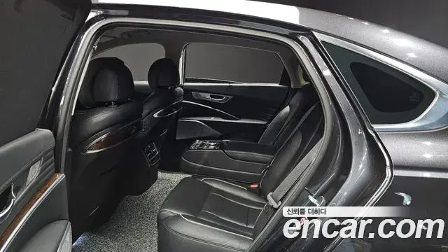 Kia The K9 2018 — Şəkil 15/34