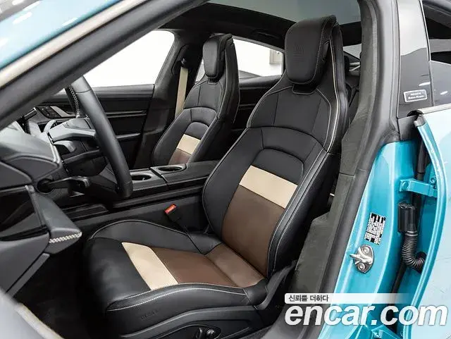Porsche Taycan 2025 — Photo 4/20