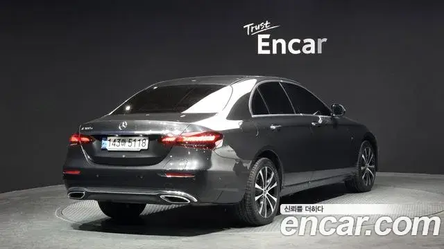 Mercedes-Benz E-Class, 2021