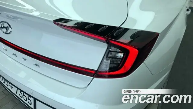 Hyundai Sonata Hybrid 2022 — ფოტო 30/33