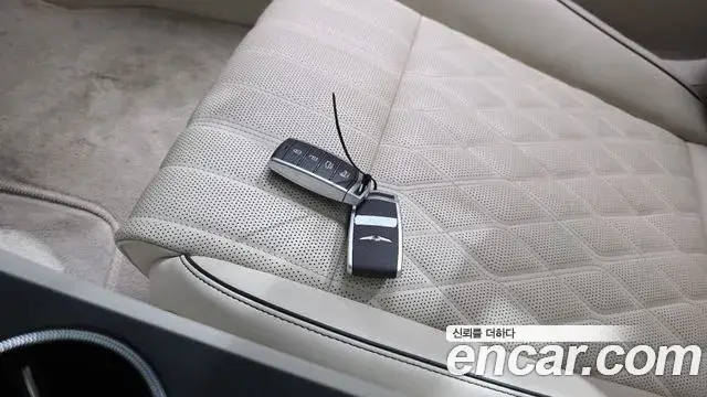 Genesis G70 2019 — ფოტო 2/34